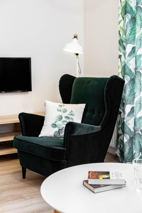 Apartment Walonska With Free Parking Wroclaw By Noclegi Renters Luaran gambar