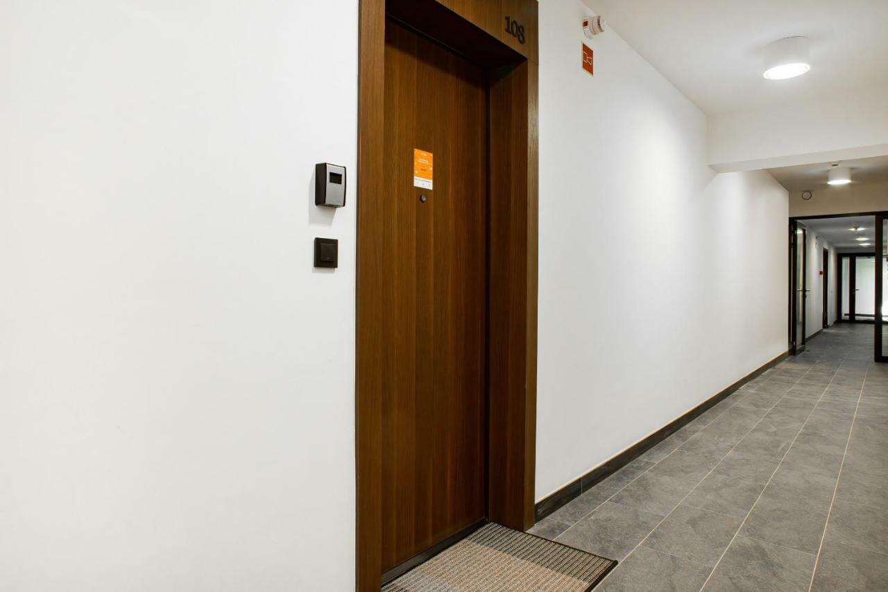 Apartment Walonska With Free Parking Wroclaw By Noclegi Renters Luaran gambar