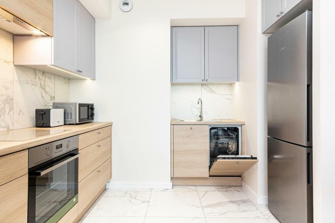 Apartment Walonska With Free Parking Wroclaw By Noclegi Renters Luaran gambar